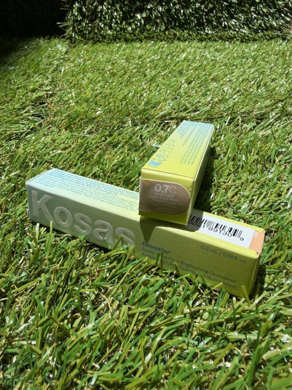 Kosas Revealer Concealer in 0.7C